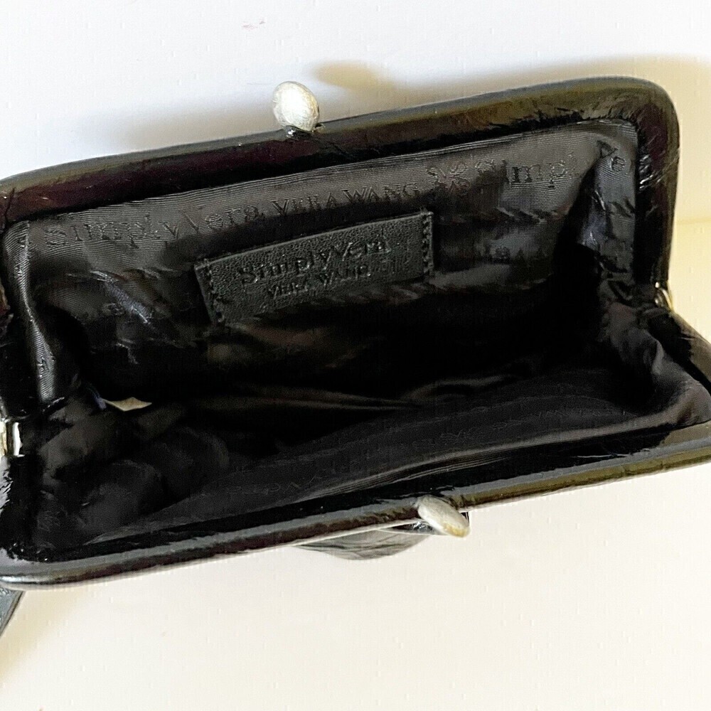 Simply Vera Wang Black Patent Leather Wristlet Clutch Retro Kiss Lock Closure - Picture 5 of 6
